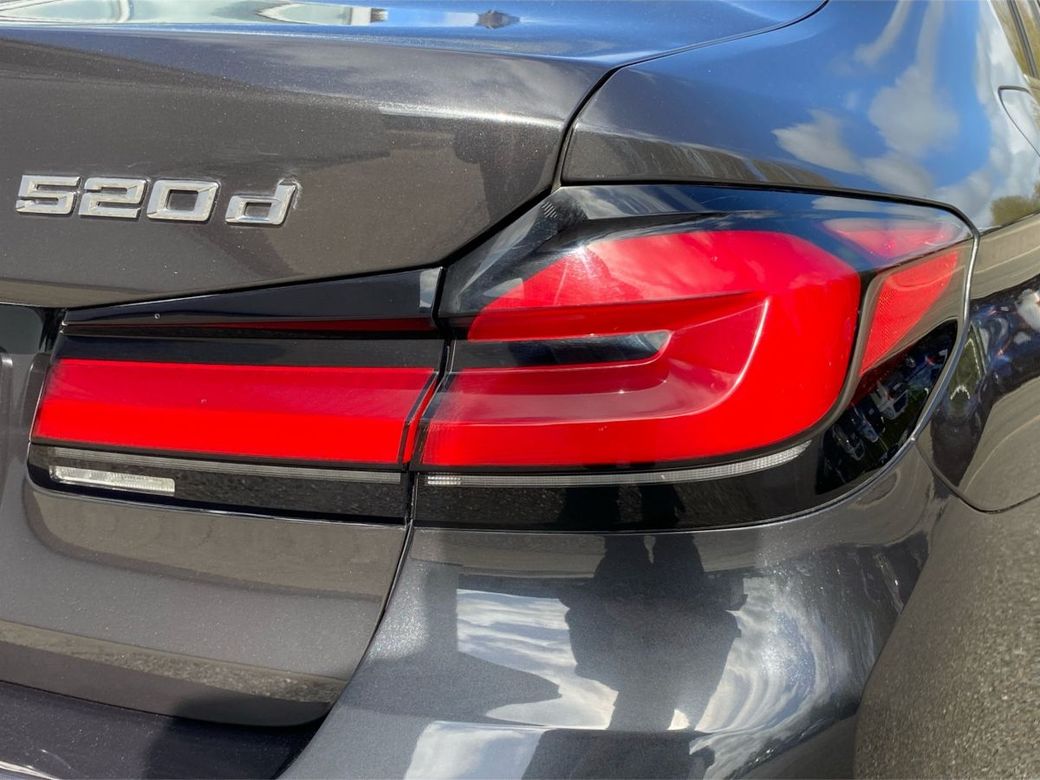 2022 BMW 5 Series