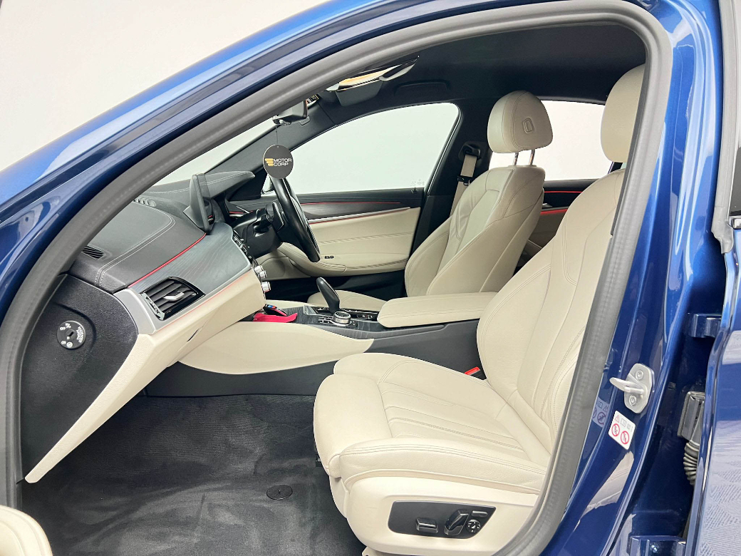 2022 BMW 5 Series
