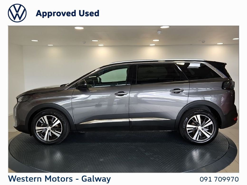 2025 Peugeot 5008