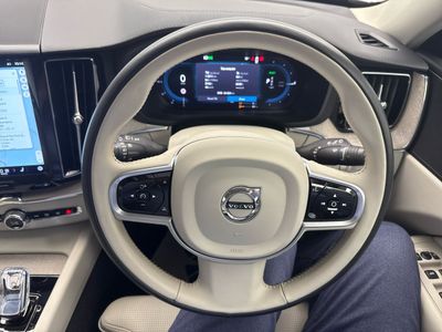 2022 Volvo XC60