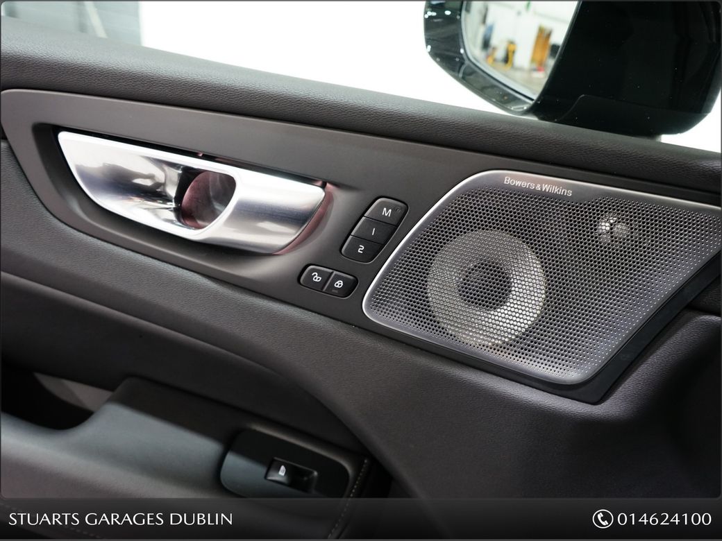 2025 Volvo XC60
