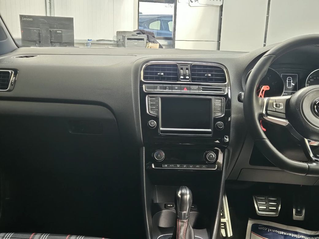 2015 Volkswagen Polo