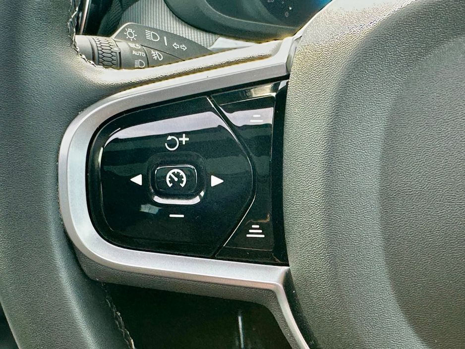 2025 Volvo XC60
