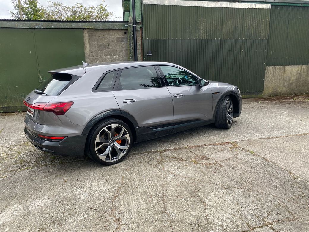 2020 Audi e-tron