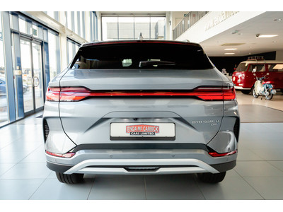 2025 BYD Seal U