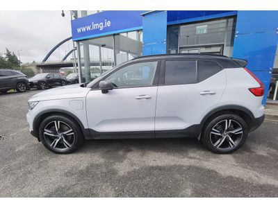 2021 Volvo XC40