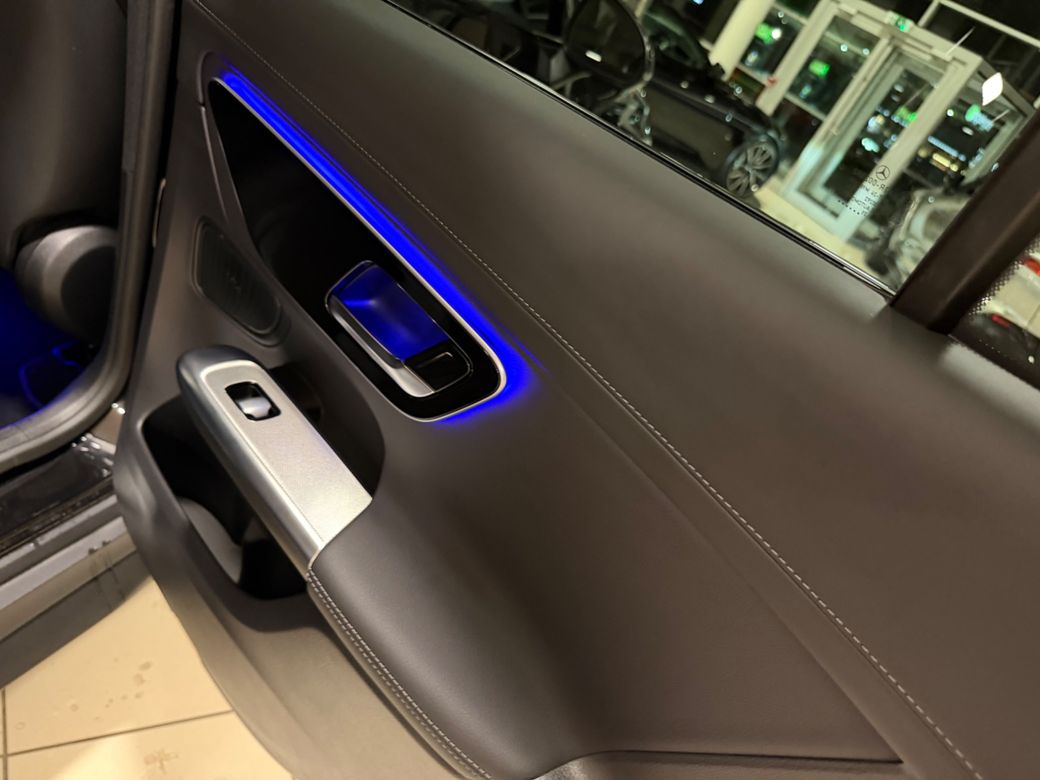 2025 Mercedes-Benz GLC Class