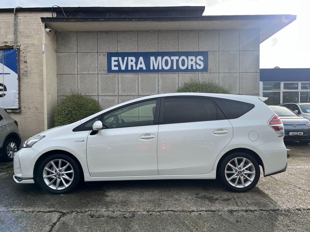 2015 Toyota Prius Alpha