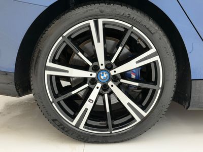 2024 BMW i5