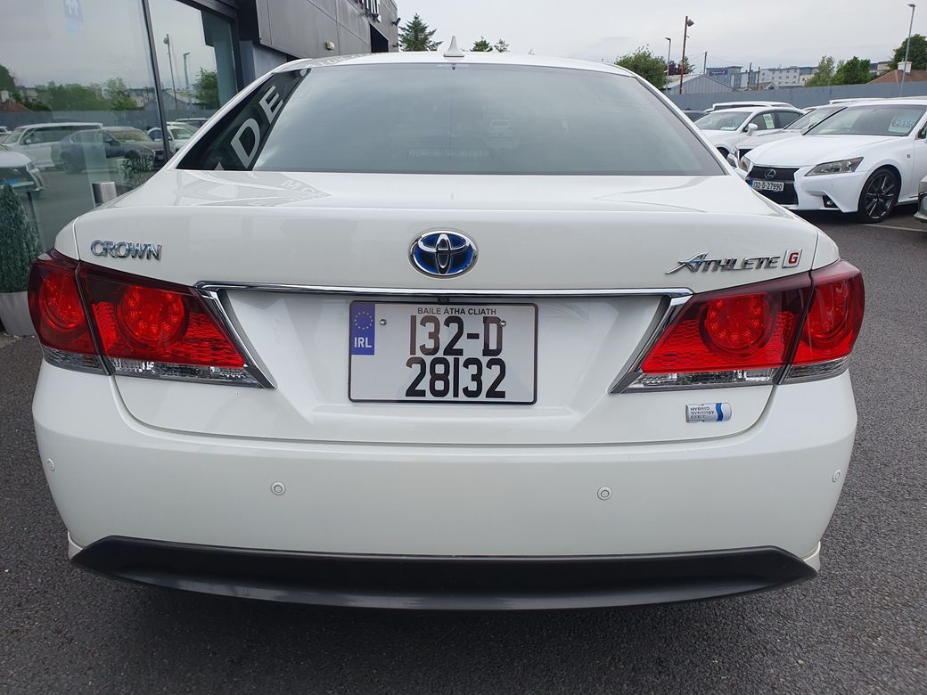 2013 Toyota Crown