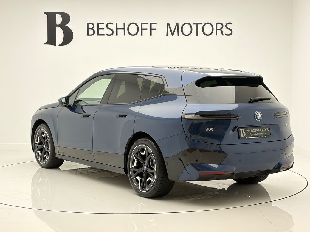 2023 BMW iX