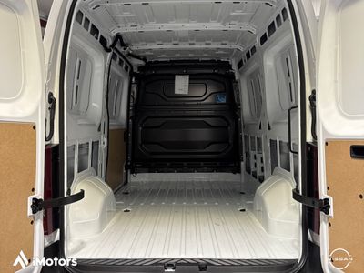 2025 Nissan Interstar