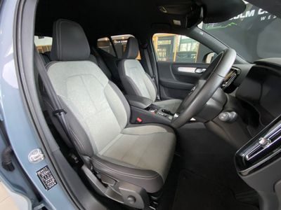 2022 Volvo XC40