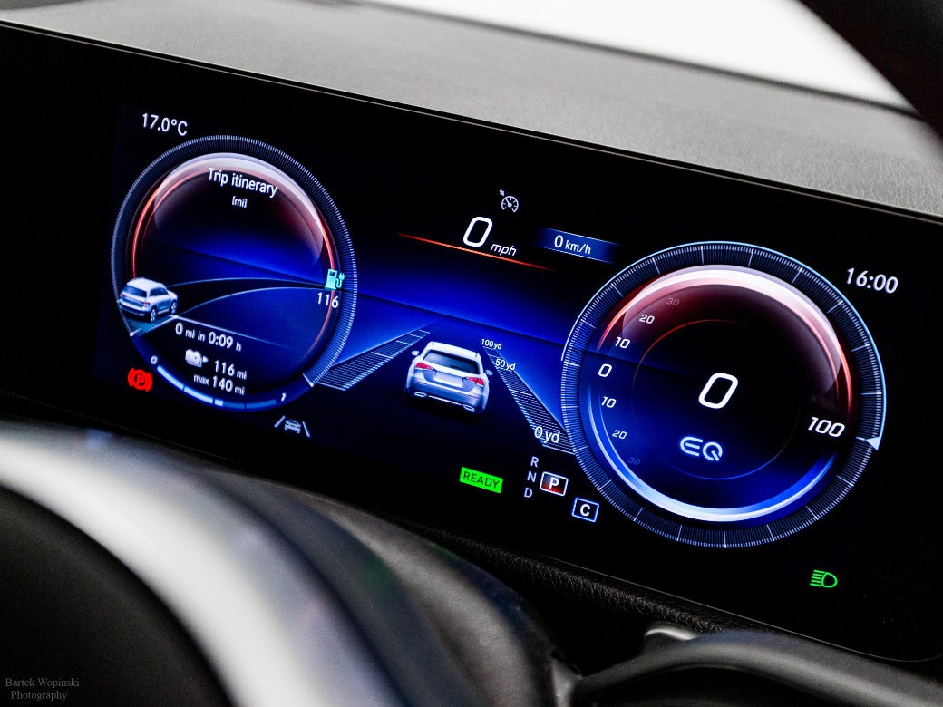 2022 Mercedes-Benz EQB