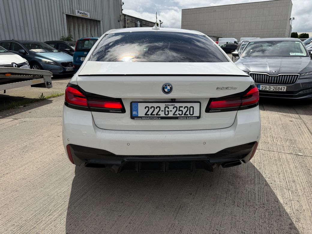 2022 BMW 530