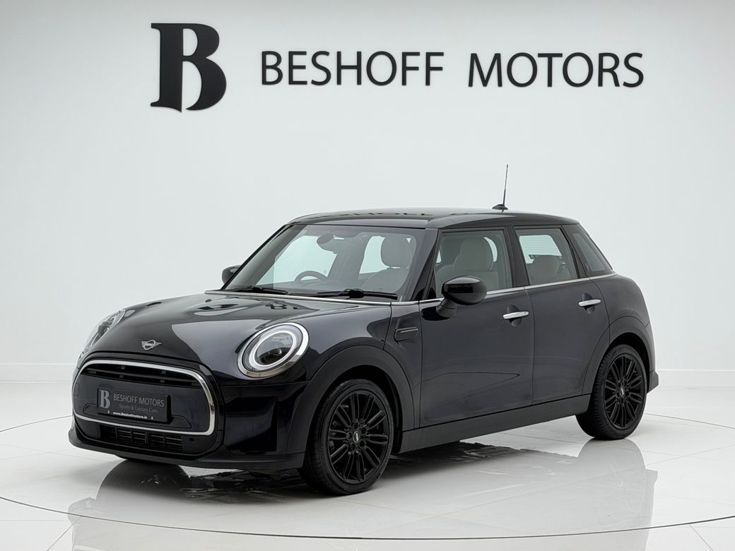 2022 Mini Hatch