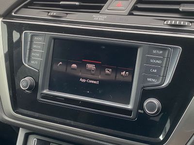 2016 Volkswagen Touran