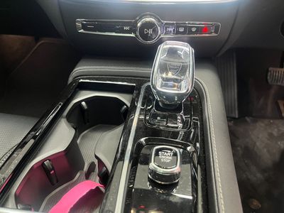 2025 Volvo V60