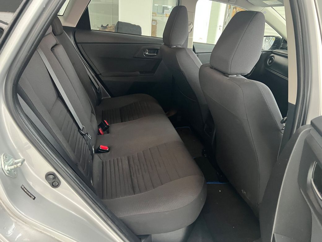 2016 Toyota Auris