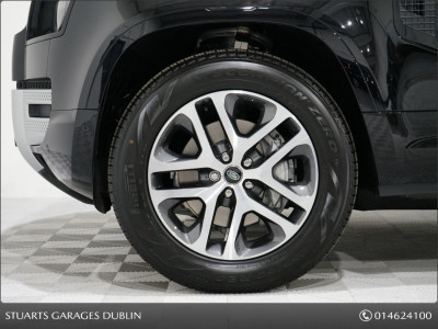 2023 Land Rover Defender