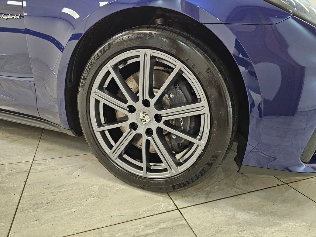 2025 Porsche Panamera