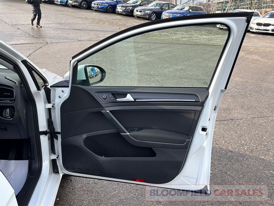 2016 Volkswagen Golf