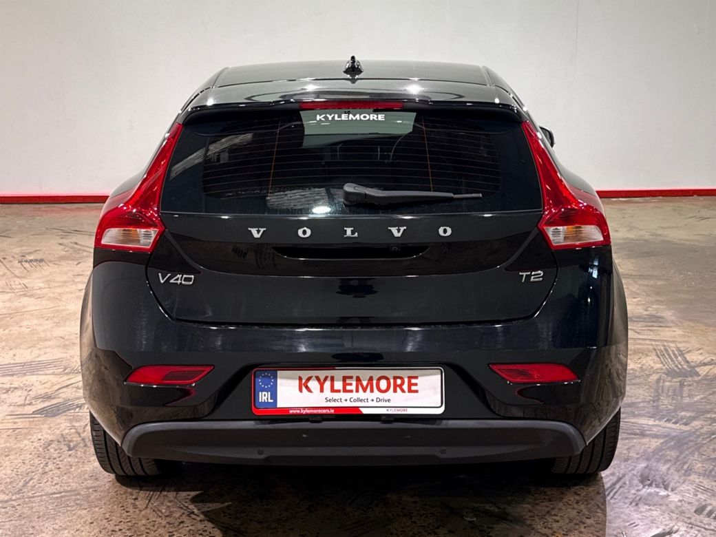 2019 Volvo V40