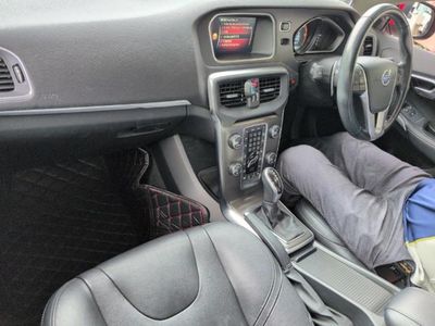 2015 Volvo V40