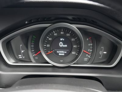 2017 Volvo V40