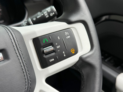 2025 Land Rover Defender