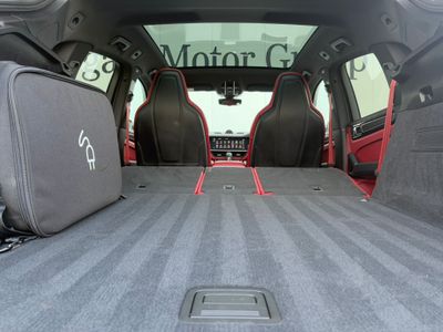 2023 Porsche Cayenne