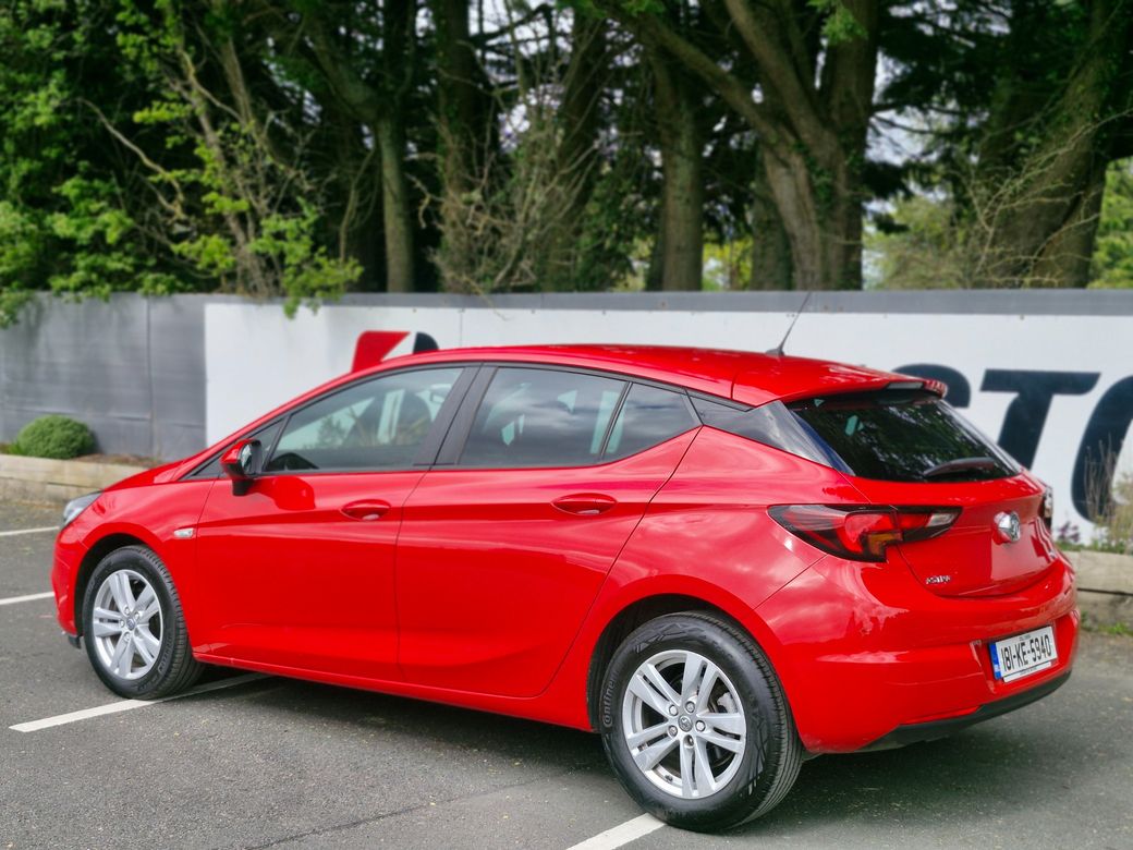 2018 Vauxhall Astra