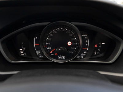2017 Volvo V40