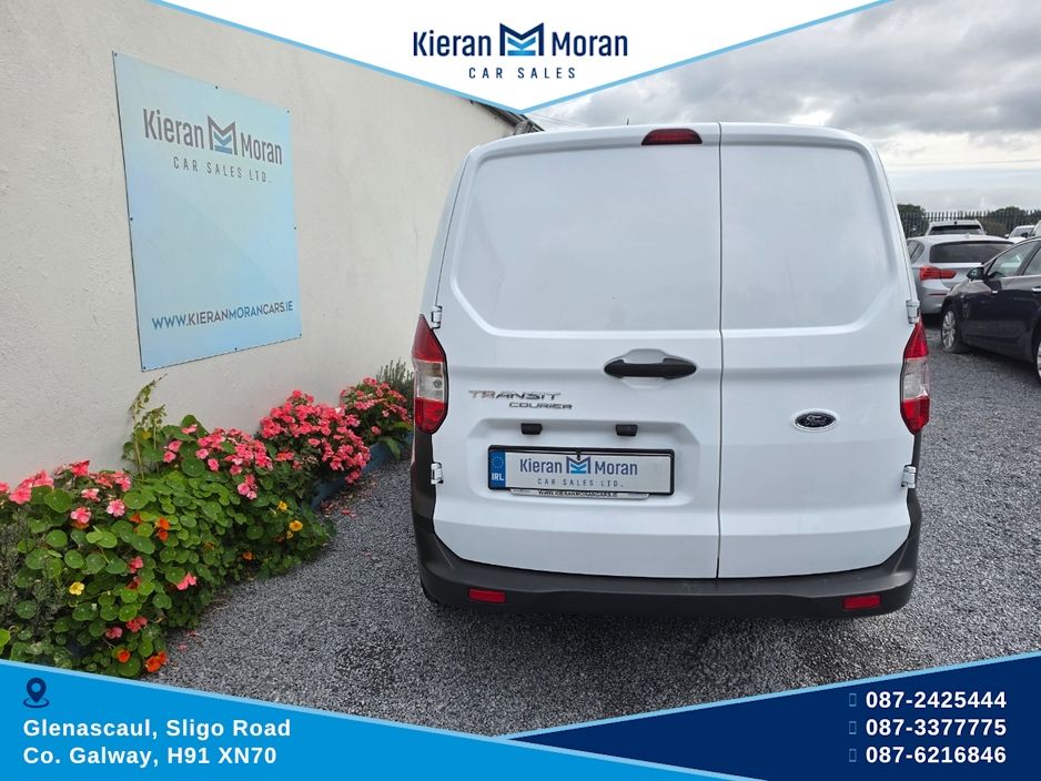 2022 Ford Transit Courier