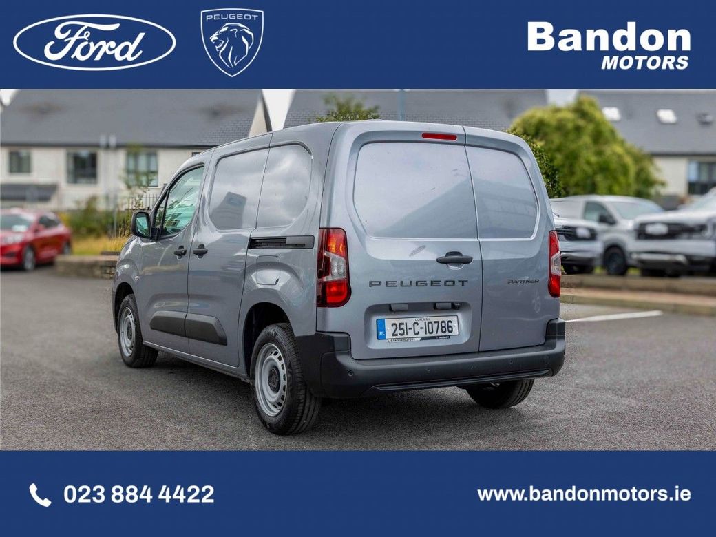 2025 Peugeot Partner