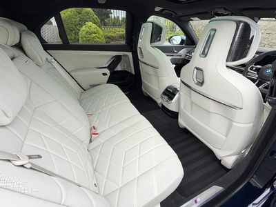2026 BMW i7