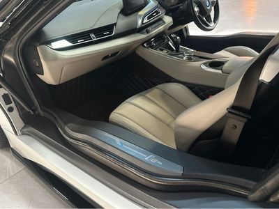 2018 BMW i8