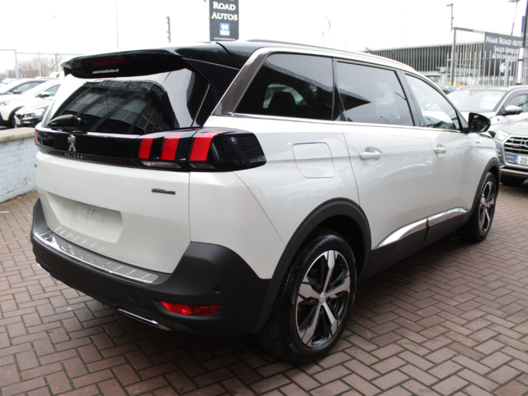 2020 Peugeot 5008