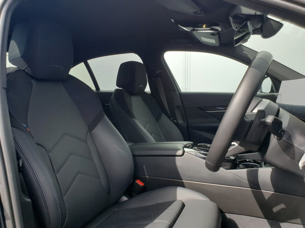 2024 BMW 530