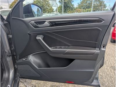 2023 Volkswagen T-Roc