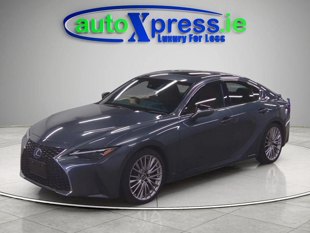 2021 Lexus IS 300h