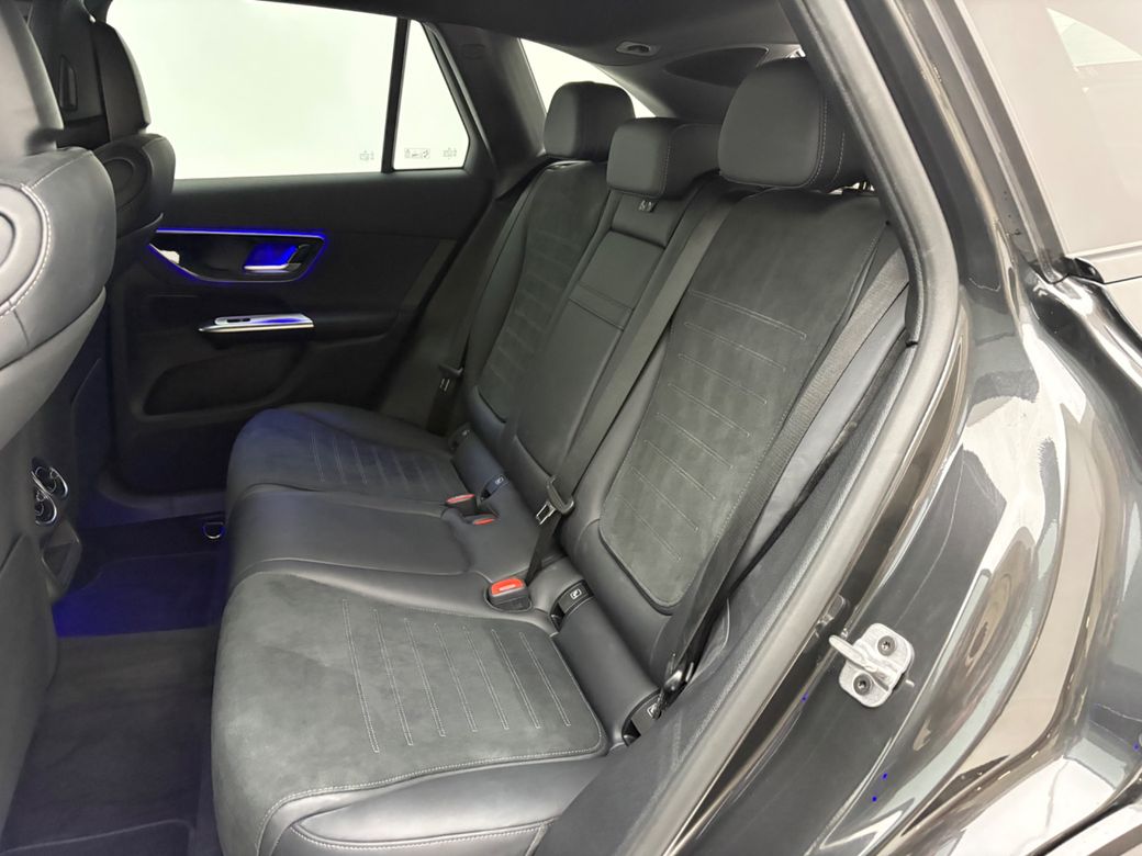 2025 Mercedes-Benz GLC Class