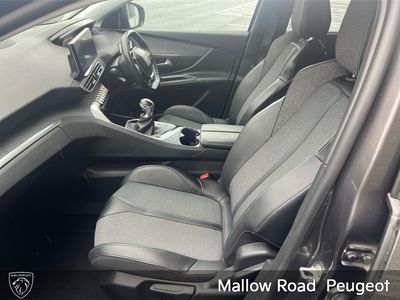 2022 Peugeot 5008