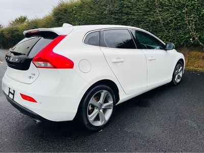2015 Volvo V40