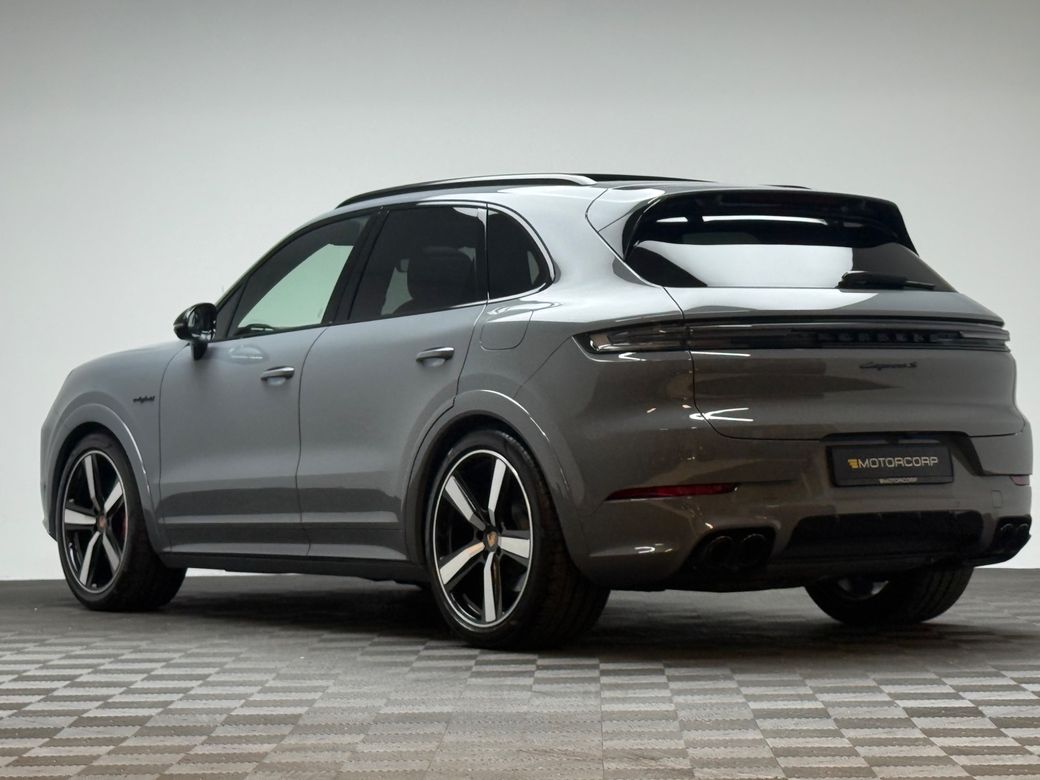 2026 Porsche Cayenne