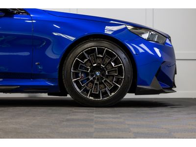 2025 BMW M5