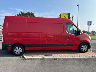 2022 Nissan Interstar