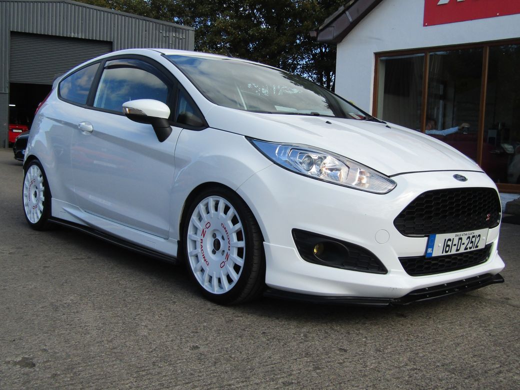 2016 Ford Fiesta