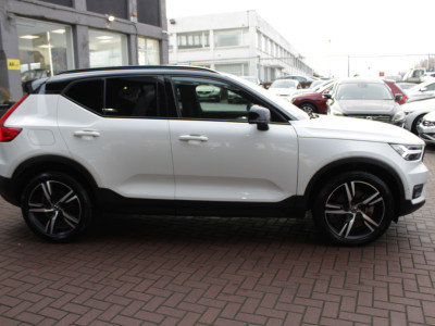 2020 Volvo XC40