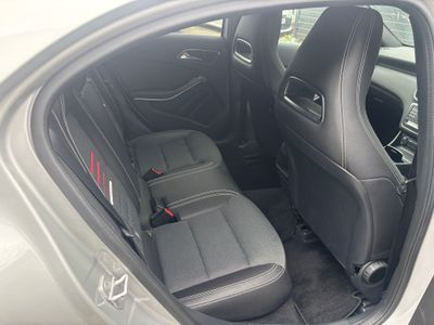 2017 Mercedes-Benz A 180